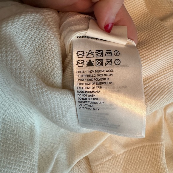 🆕Canada Goose Windbridge Men Hoody, size M - Picture 8 of 8